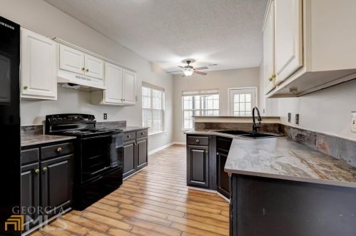 80 Mosswood Ct, Newnan, GA 30265-2723