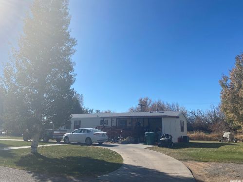 684 1400, Vernal UT  84078-4227 exterior