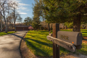 13432 Kings Way, Redding, CA 96003-7016