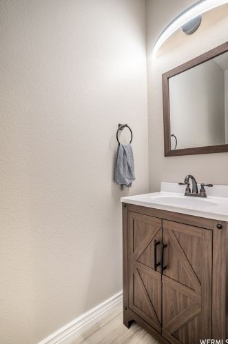 7384 Brittany Town Dr, Taylorsville UT 84084-4609 exterior