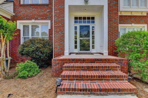 270 Nimblewill Way, Lilburn, GA 30047-6500
