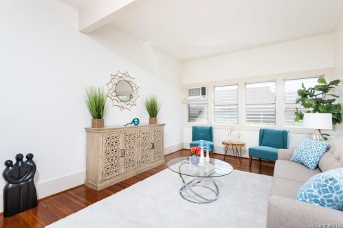 1011 14 Ave, Honolulu HI  96816-3640 exterior