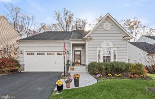 319 Grindstone Dr, Arnold, MD 21012-2560