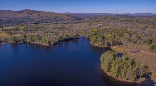 161 Mirror Lake Estates Dr, Carroll, NH 03598-2001