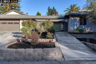 1817 School St, Moraga, CA 94556-1728