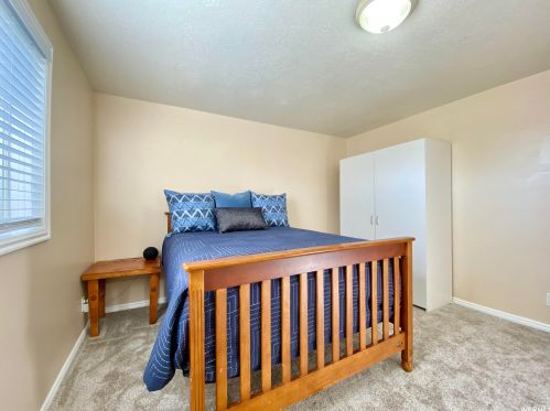 381 400, Smithfield UT 84335-1349 exterior