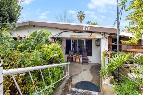874 Clark Ave, Encinitas, CA 92024-2315