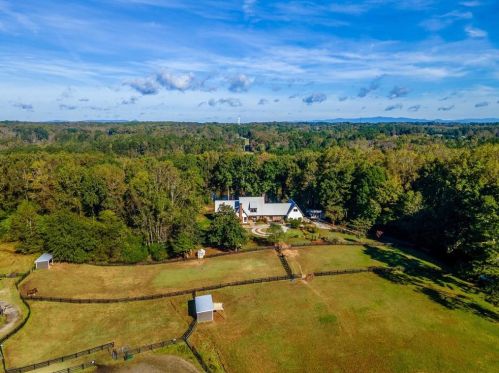 8625 Cherokee Dr, Holly Springs, GA 30115-6122
