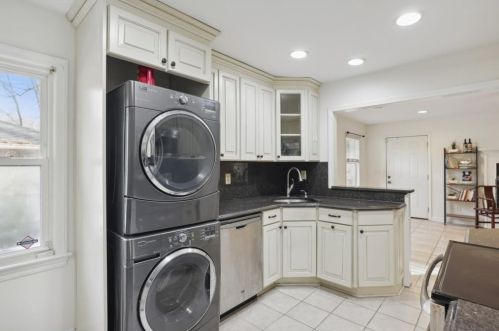 2064 Edgemore Dr, Atlanta GA  30316-2631 exterior