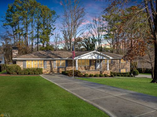 121 Suburban Dr, Kennesaw, GA 30144-2243