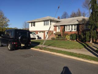 8 Walter Pl, Secaucus NJ  07094-3033 exterior