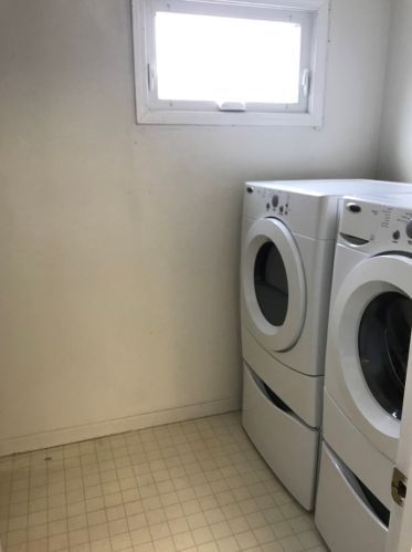 272 Camelot Ln, Carol Stream IL  60188-3617 exterior