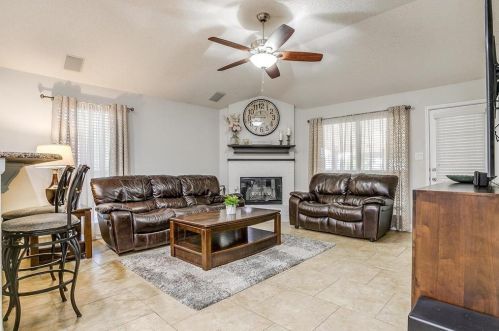 7105 Ashbourne Way, Fort Worth TX  76133-8924 exterior