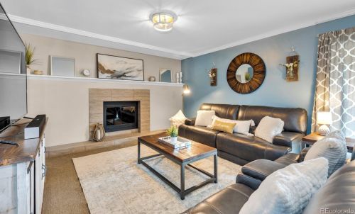 2572 Pagosa Way, Aurora CO 80011-4930 exterior