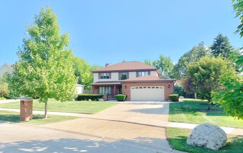 4315 Hammersmith Ln, Glenview, IL 60026-1071
