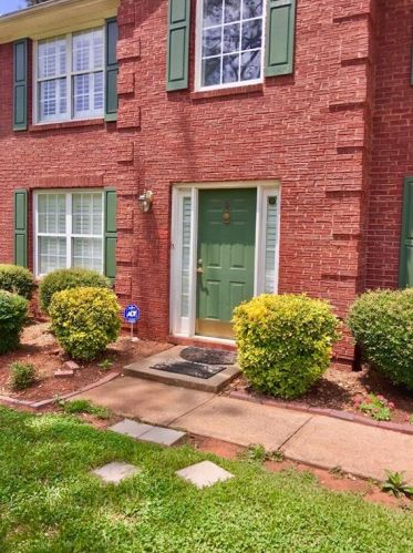 3246 Lindas Cir, Conyers GA  30013-2236 exterior