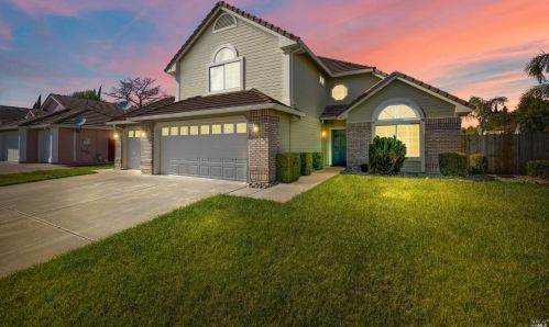 655 Forest Ridge Ln, Vacaville, CA 95687-7420