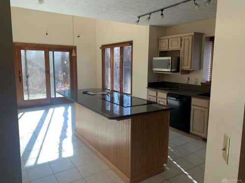 923 Wind Forest Dr, Springboro OH  45066-9017 exterior