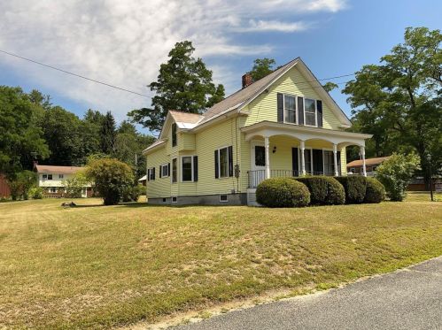 31 Pleasant St, Hinsdale, NH 03451-2114