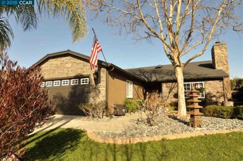 5498 Mesa Rd, Gilroy, CA 95020-6815