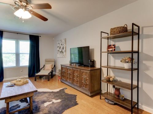5621 Wedgworth Rd, Fort Worth TX  76133-2806 exterior