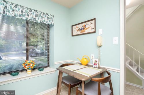 42 Topaz Ln, Trenton NJ exterior