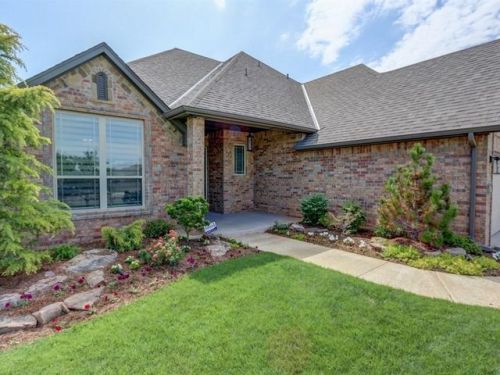 15616 Bending Oak Ct, Edmond, OK 73013-3315