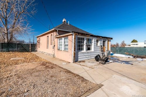 3894 Cook St, Denver CO  80205-3740 exterior