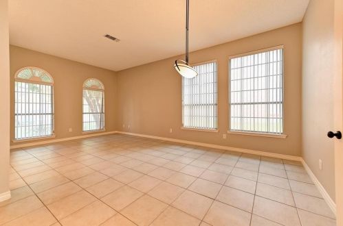 1334 Jeanette Way, Carrollton TX  75006-2964 exterior