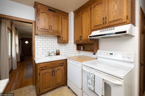 1391 Alaska Ave, Saint Paul MN  55116-2339 exterior