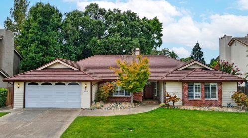 9113 Laguna Lake Way, Elk Grove, CA 95758-4221