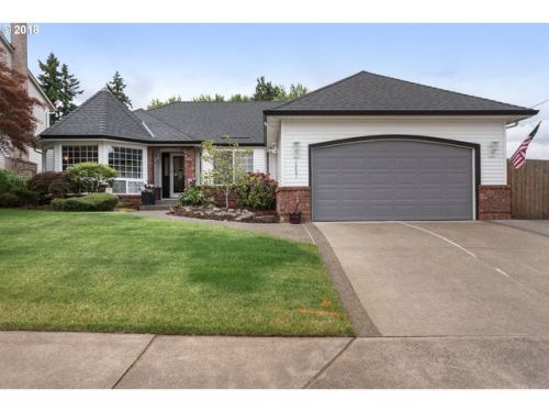 16401 Keystone Dr, Portland, OR 97267-5179