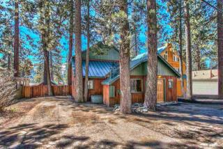 13291 Moraine Rd, Truckee, CA 96161-3847