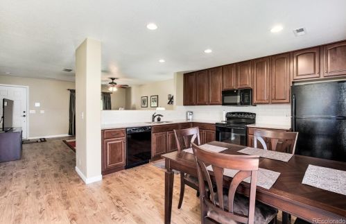 3654 Dexter St, Denver CO 80246-1820 exterior