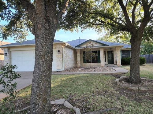 4429 Chickasaw Ct, Austin TX  78749-1126 exterior