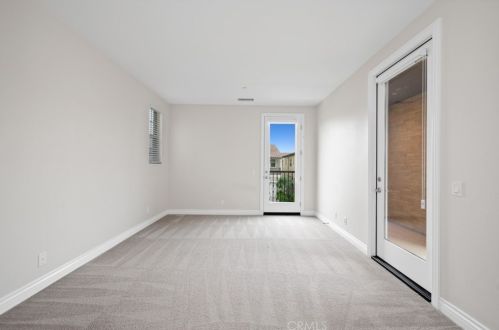 60 Gainsboro, Irvine CA  92620-2187 exterior
