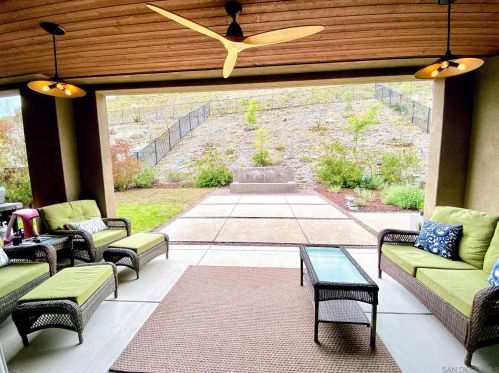 951 Tucana Dr, San Marcos, CA 92078-2827