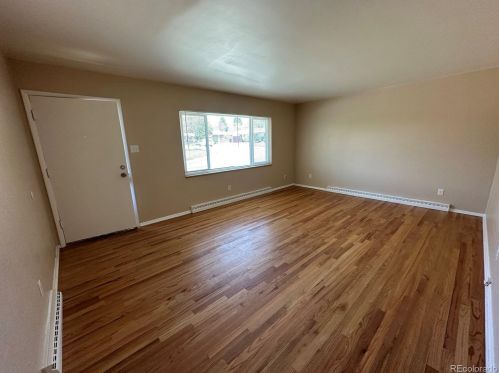 8196 Lehigh Ave, Denver CO  80237-1533 exterior