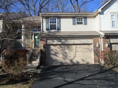 106 Meredith Ln, Streamwood, IL 60107-2980