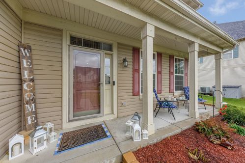 1013 Plaintain Dr, Joliet, IL 60431-8857