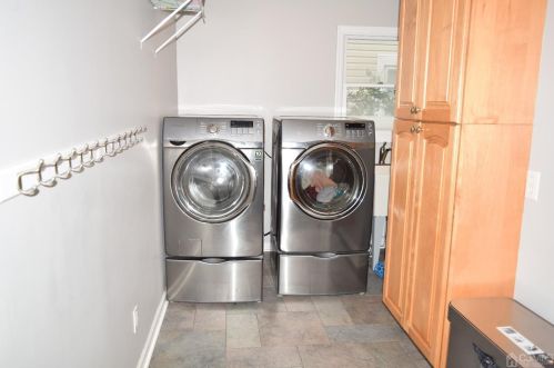 954 Mulberry St, Trenton NJ  08648-4524 exterior