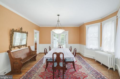 409 Warwick Rd, Tavistock NJ 08033-3829 exterior