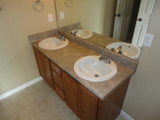 9 Cotton Hill Ln, Greer SC  29651-5092 exterior