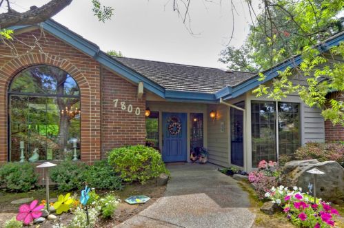 7800 Lazy Trail Ct, Citrus Heights, CA 95662-2124