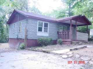 5814 Hillside Dr, Atlanta, GA 30340-1722