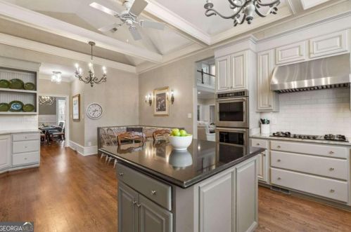 7660 Ball Mill Rd, Atlanta GA  30350-4406 exterior