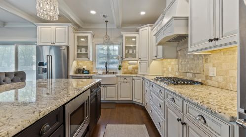 2 Barbara Ter, Middletown NJ  07748-1247 exterior