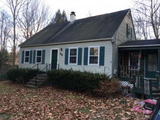 86 Meadowbrook Dr, Epping, NH 03042-1502