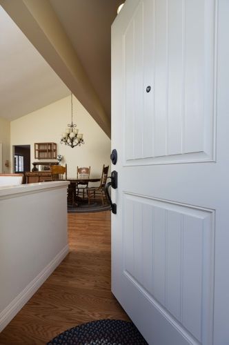 3588 Twilight Ln, Oceanside, CA 92056-4706