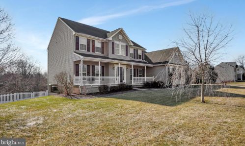 260 Drewery Ln, Falling Waters, WV 25419-4259